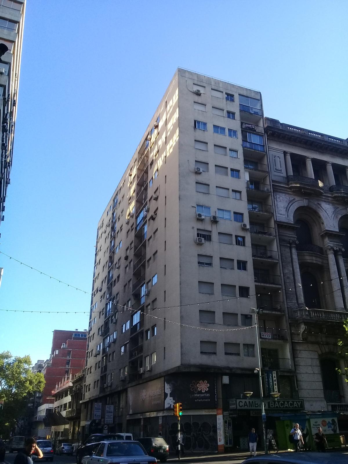 Edificio Andes – Impermeabilización de azotea. Calles Andes y 18 de Julio, Montevideo.