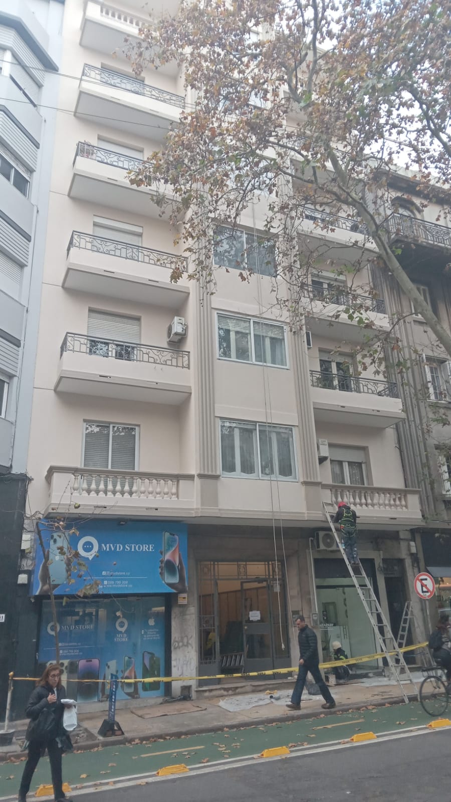 Edificio San José – Pintura de fachada principal. Calle San José, Montevideo.